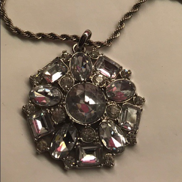 Betsey Johnson crystal rhinestone silver round charm pendant long necklace bow